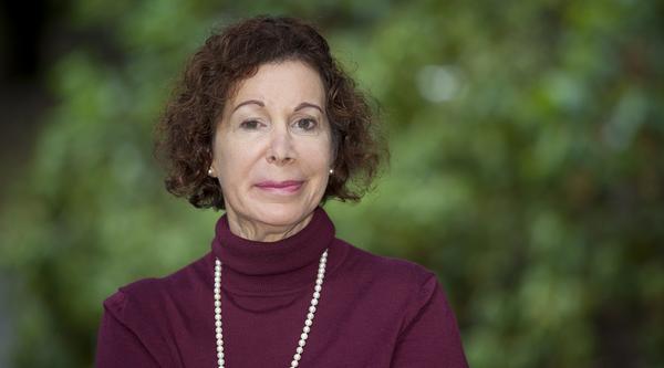 Headshot of Dr. Cheryl Krasnick Warsh 