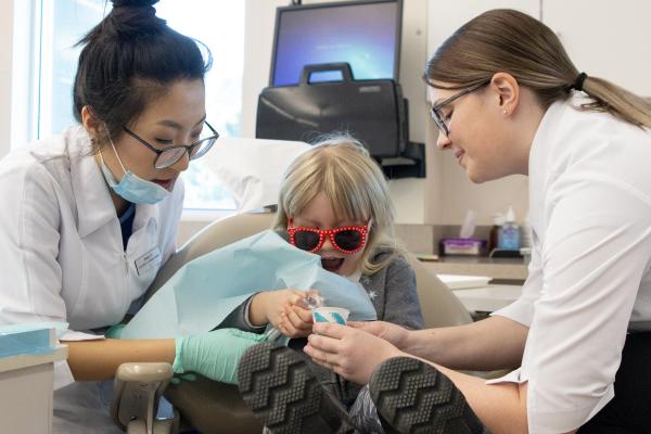 VIU Dental Hygiene Students Brighten Children's Days