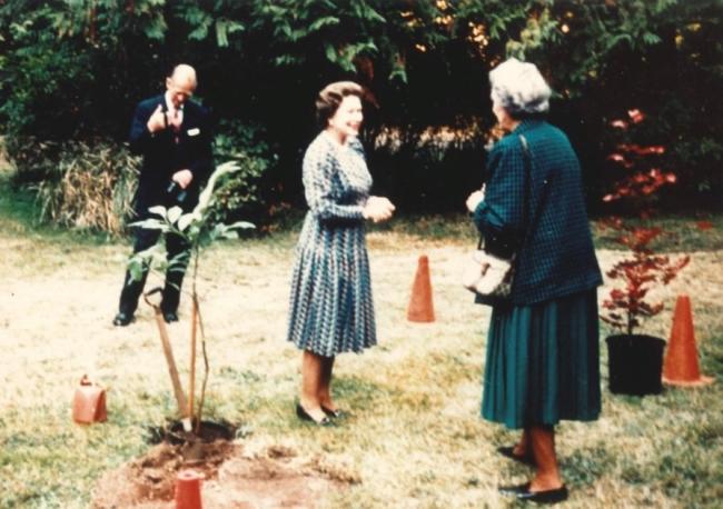 Queen Elizabeth and Veronica Milner meet